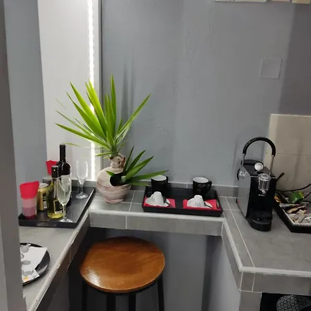 Petite Economy Apartmanhotel Szkiáthosz