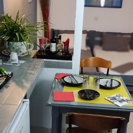 Petite Economy Apartmanhotel Szkiáthosz