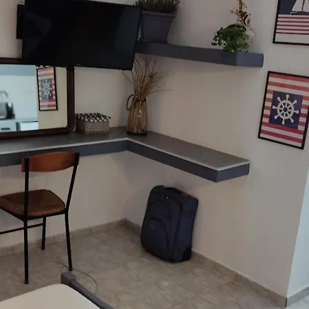 Petite Economy Apartmanhotel Szkiáthosz