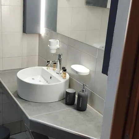Petite Economy Apartmanhotel Szkiáthosz