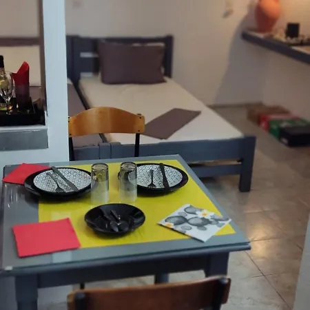 Petite Economy 3* İskados