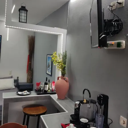 Petite Economy Apartmanhotel Szkiáthosz