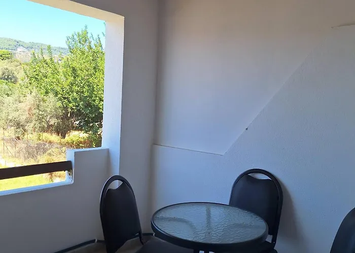 Apartahotel Petite Economy