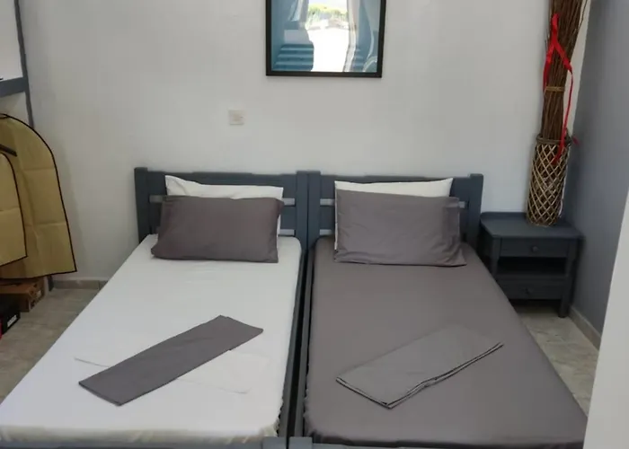 Petite Economy Apartahotel