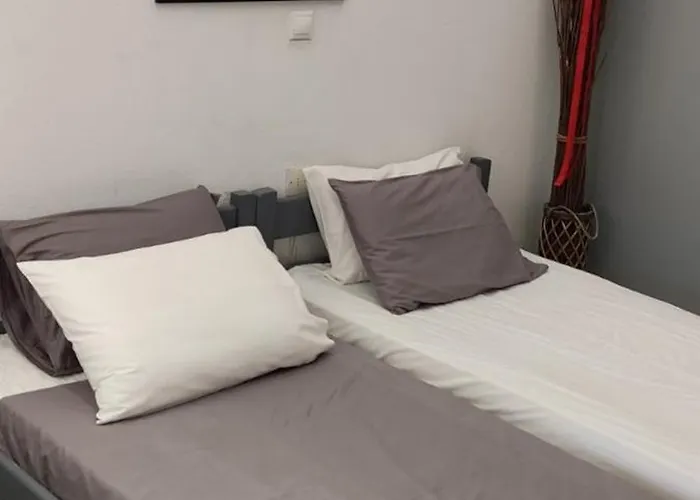 Petite Economy Skiathos