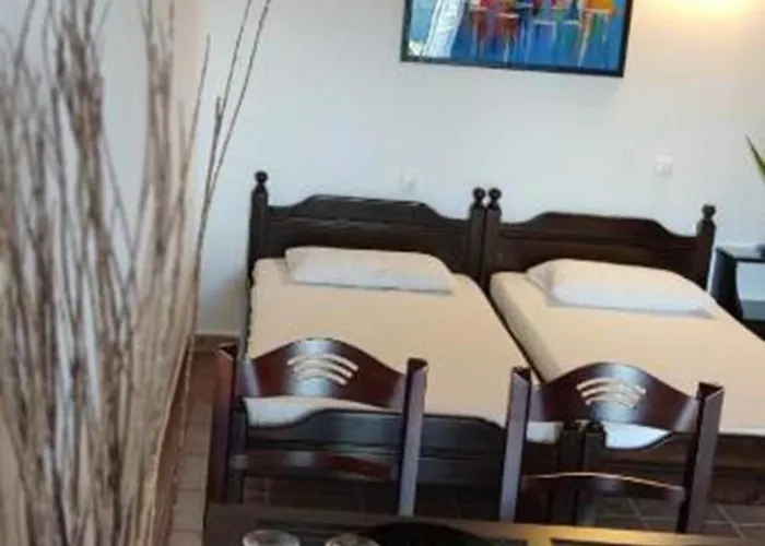 Petite Economy Apartahotel Skiathos