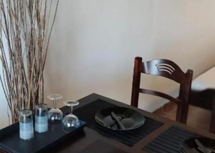 Petite Economy Skiathos