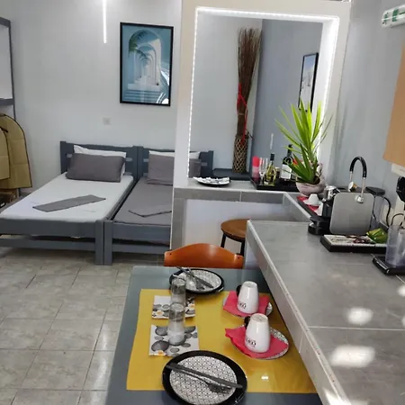 Petite Economy Aparthotel 3*