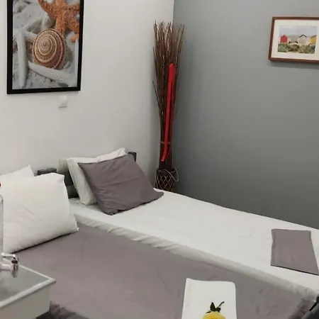 Petite Economy Aparthotel