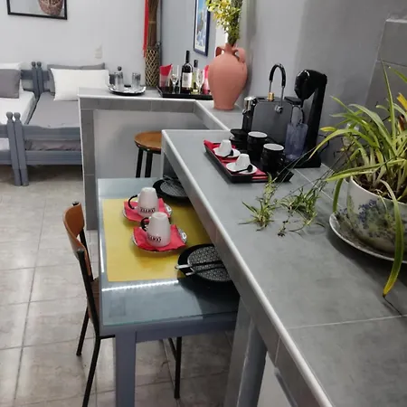 Petite Economy Apartahotel Skiathos