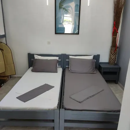 Petite Economy Apartahotel