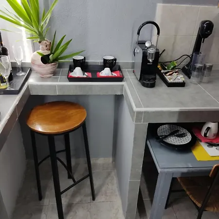 Petite Economy 3*