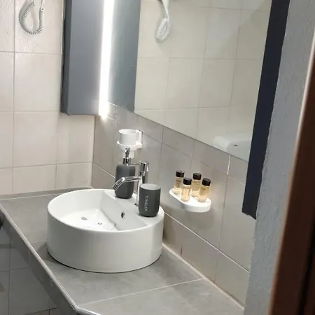 Apartahotel Petite Economy