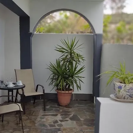 Petite Economy Aparthotel Skiathos Town