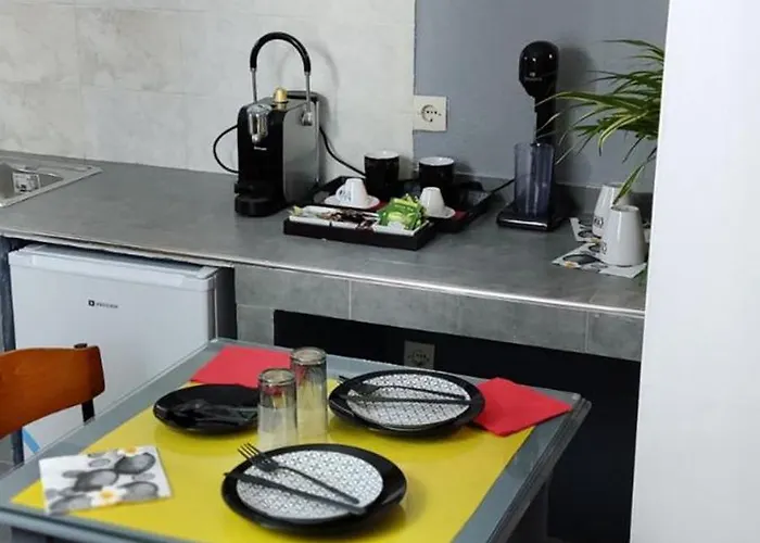 Petite Economy Hotel de apartamente