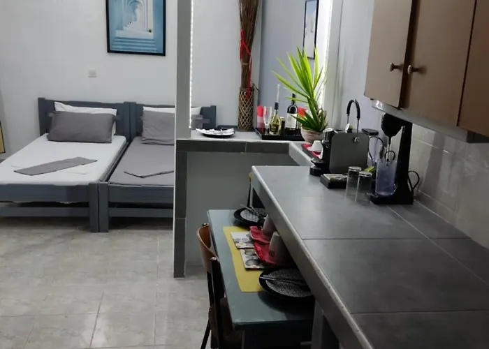 Petite Economy Skiathos