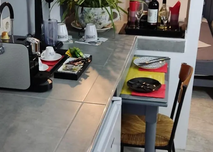 מלון דירות Petite Economy העיירה סקיאתוס